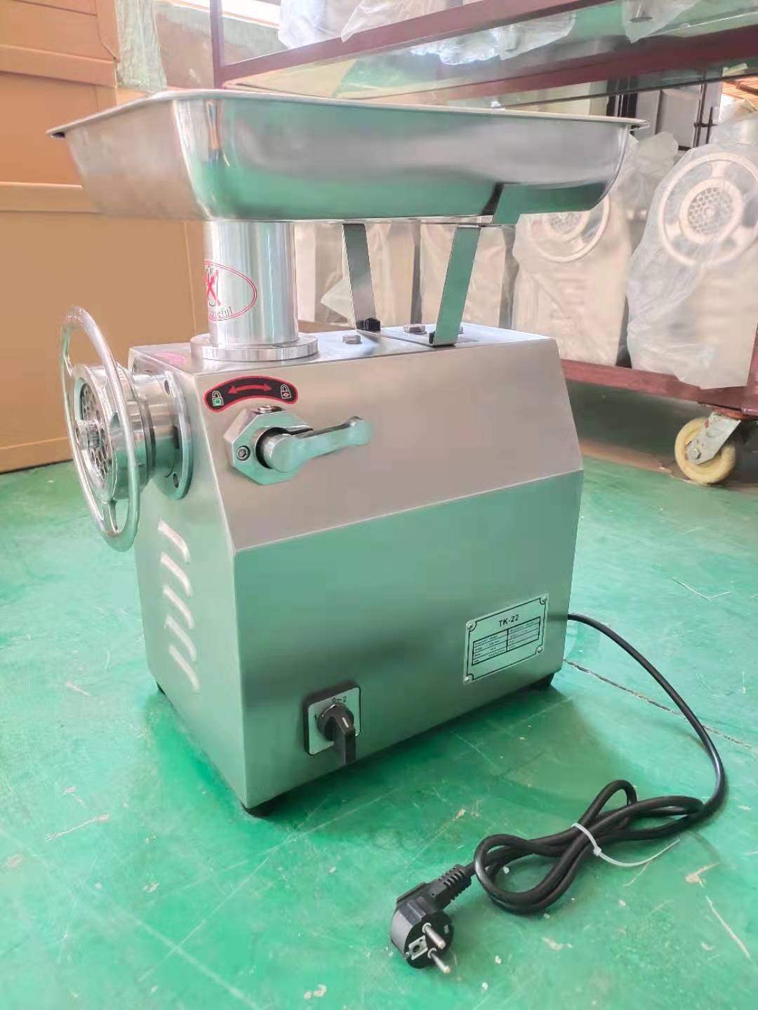 metal electric kitchen meat mincer